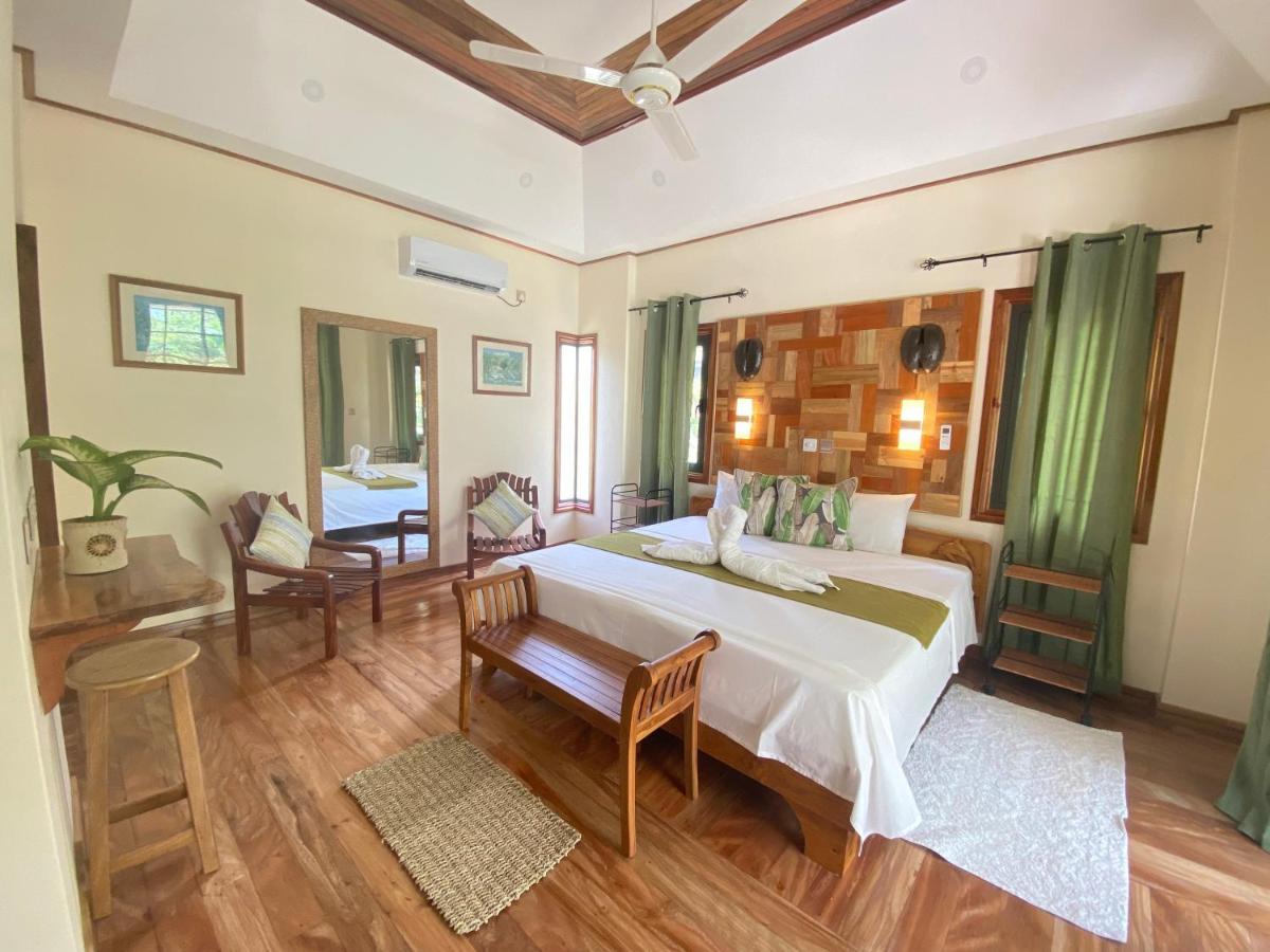 Calou Guest House La Digue Exterior photo