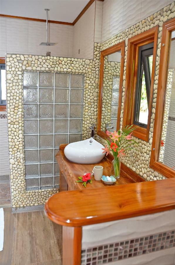 Calou Guest House La Digue Exterior photo